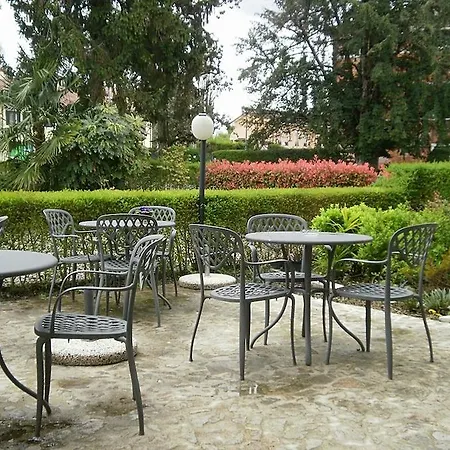 Barchessa Gritti فندق 3*