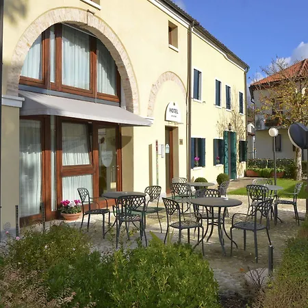 Hotel Barchessa Gritti Fiesso dʼArtico